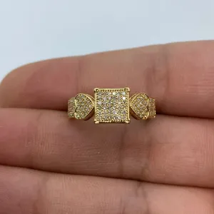 10K Aurora Diamond Hearts Engagement Ring