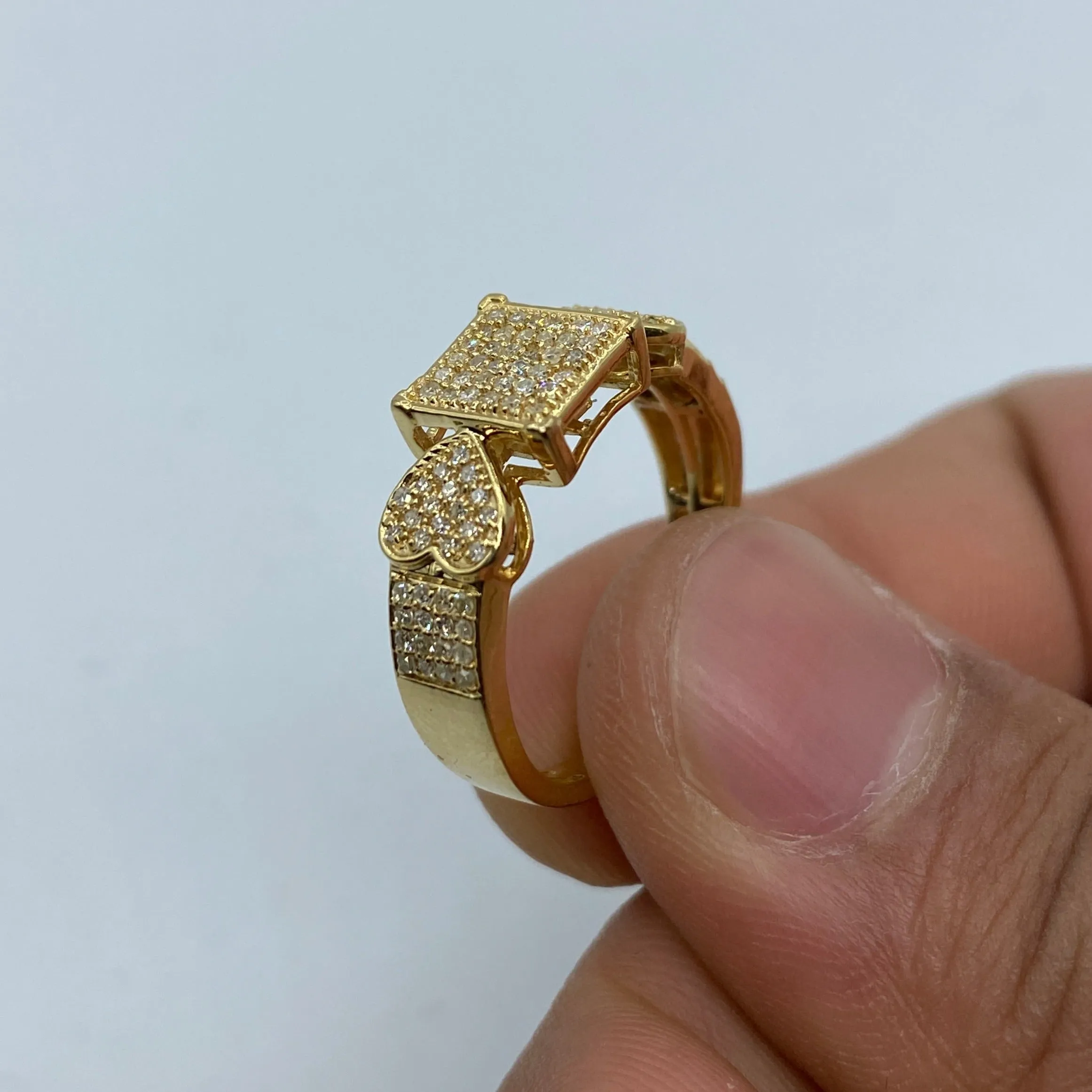 10K Aurora Diamond Hearts Engagement Ring