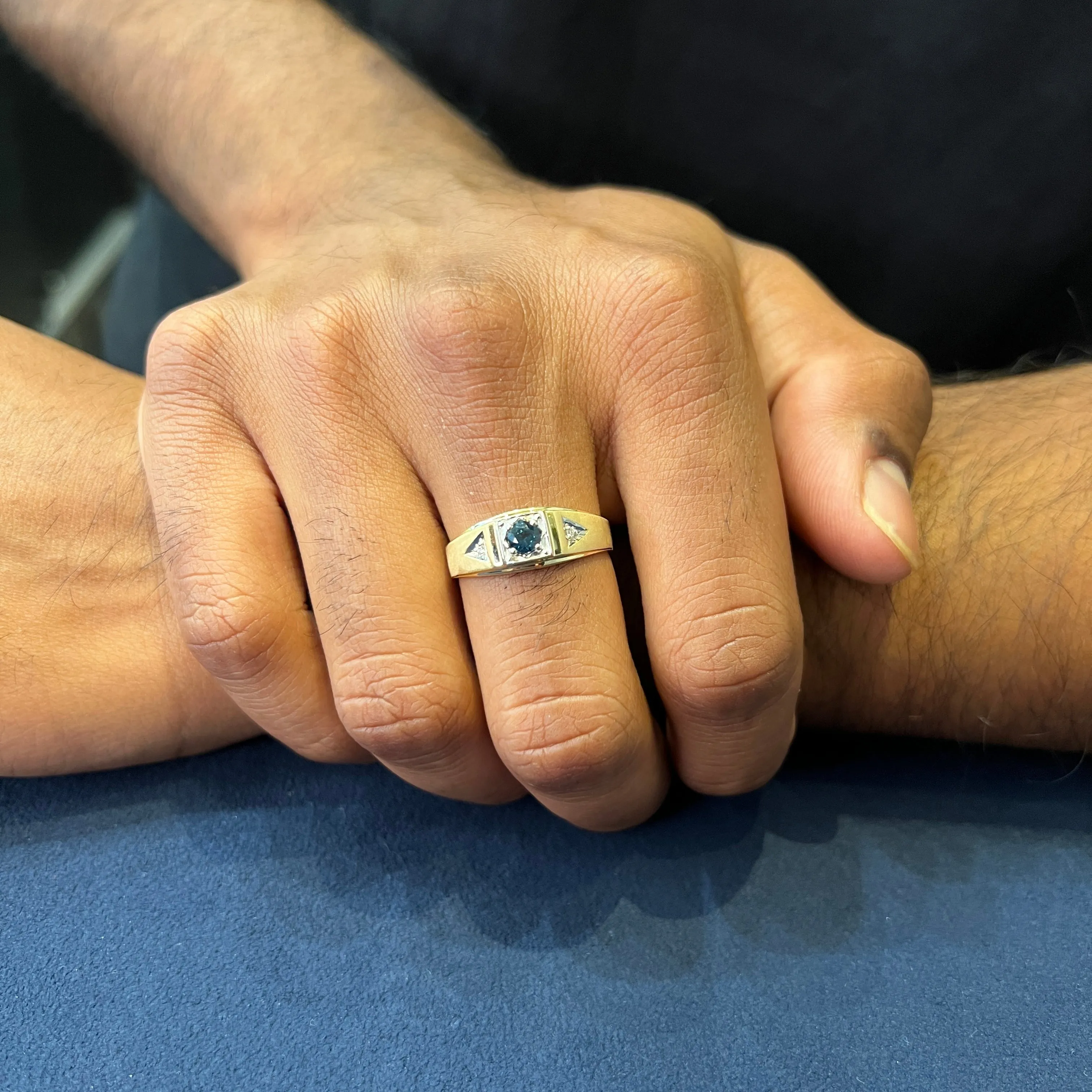 10K Yellow Gold Sapphire and Diamond Ring