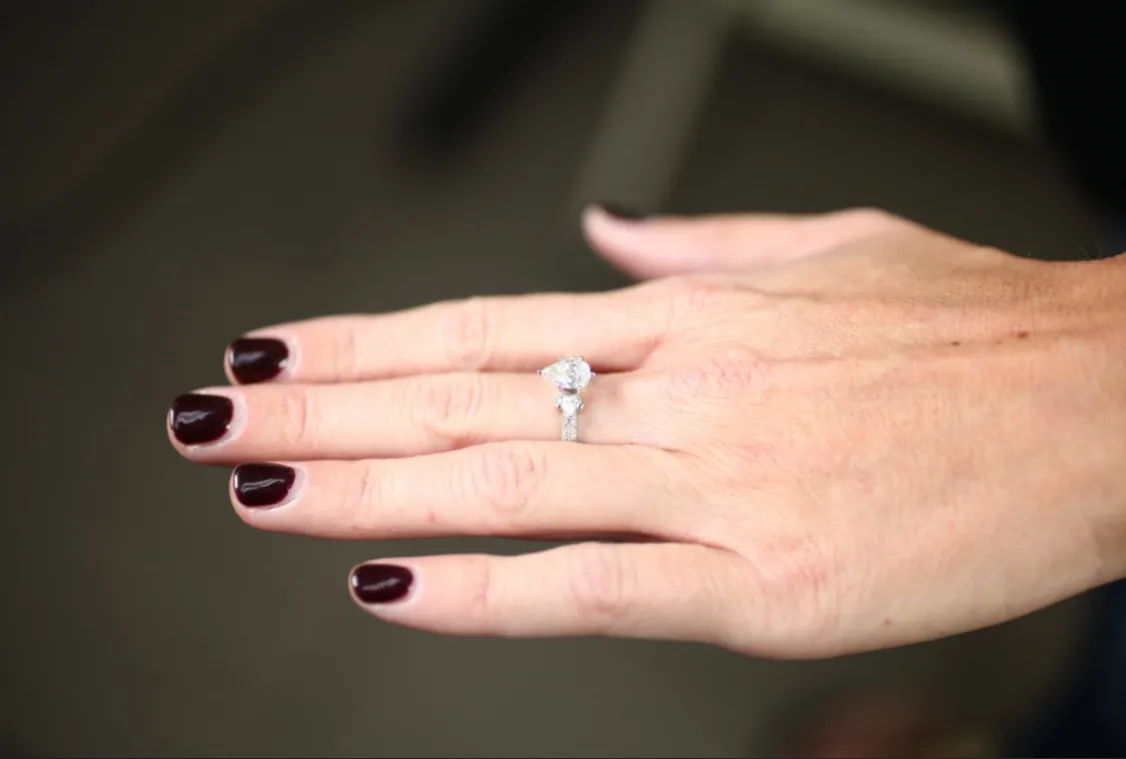 1.36 carat Pear Shape Diamond 18k White Gold Engagement Unity Ring Size 6