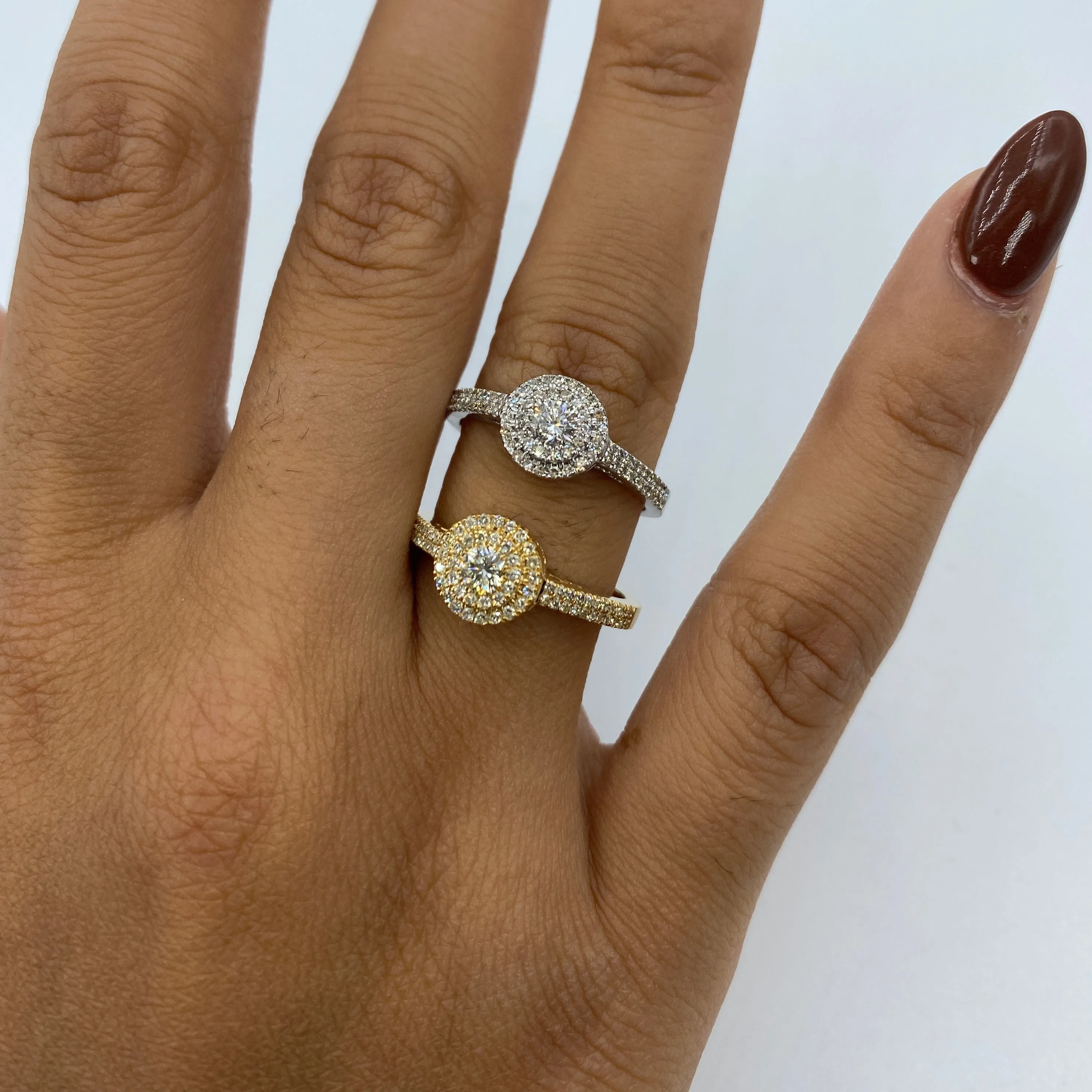 14K Circle Halo Diamond Engagement Ring