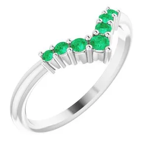 14K White Emerald Graduated "V" Ring