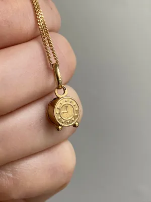 18k Gold Vintage Charm or Pendant - Alarm clock