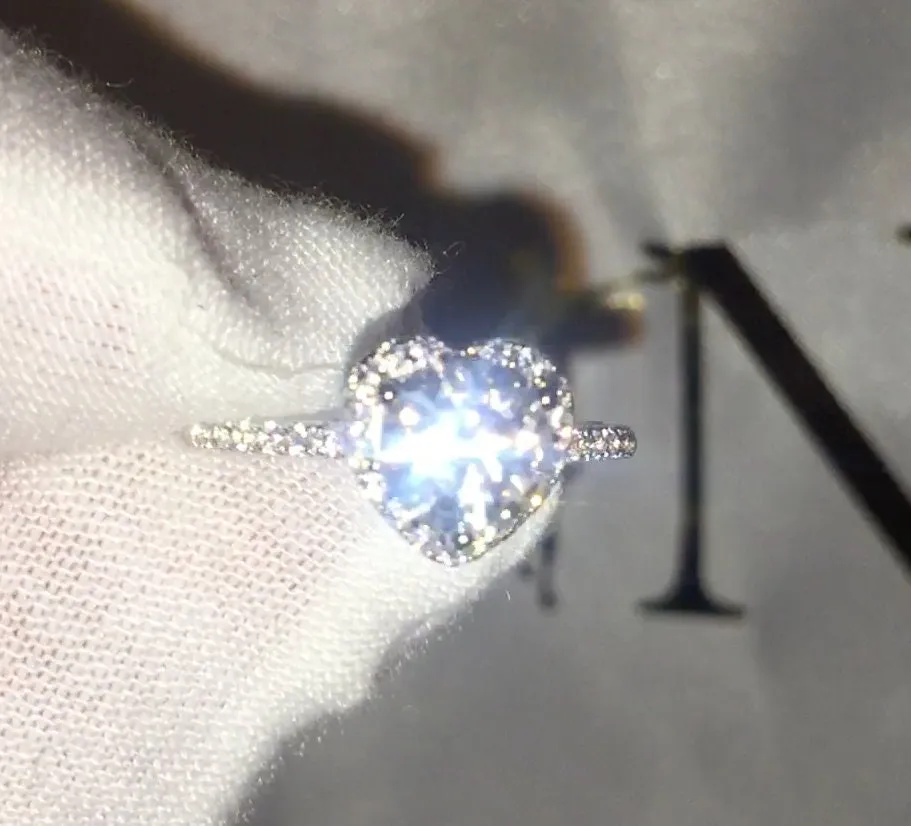1ct | Womens Engagement Ring | Womens Wedding Ring | Moissanite Ring | Moissanite Engagement Rings | Heart Ring | Diamond Heat Ring | 1 ct