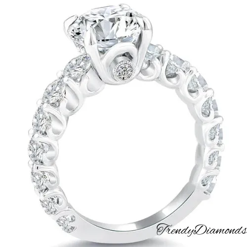 3.84 Carat F-VS2 Certified Natural Round Diamond Engagement Ring Set In Platinum