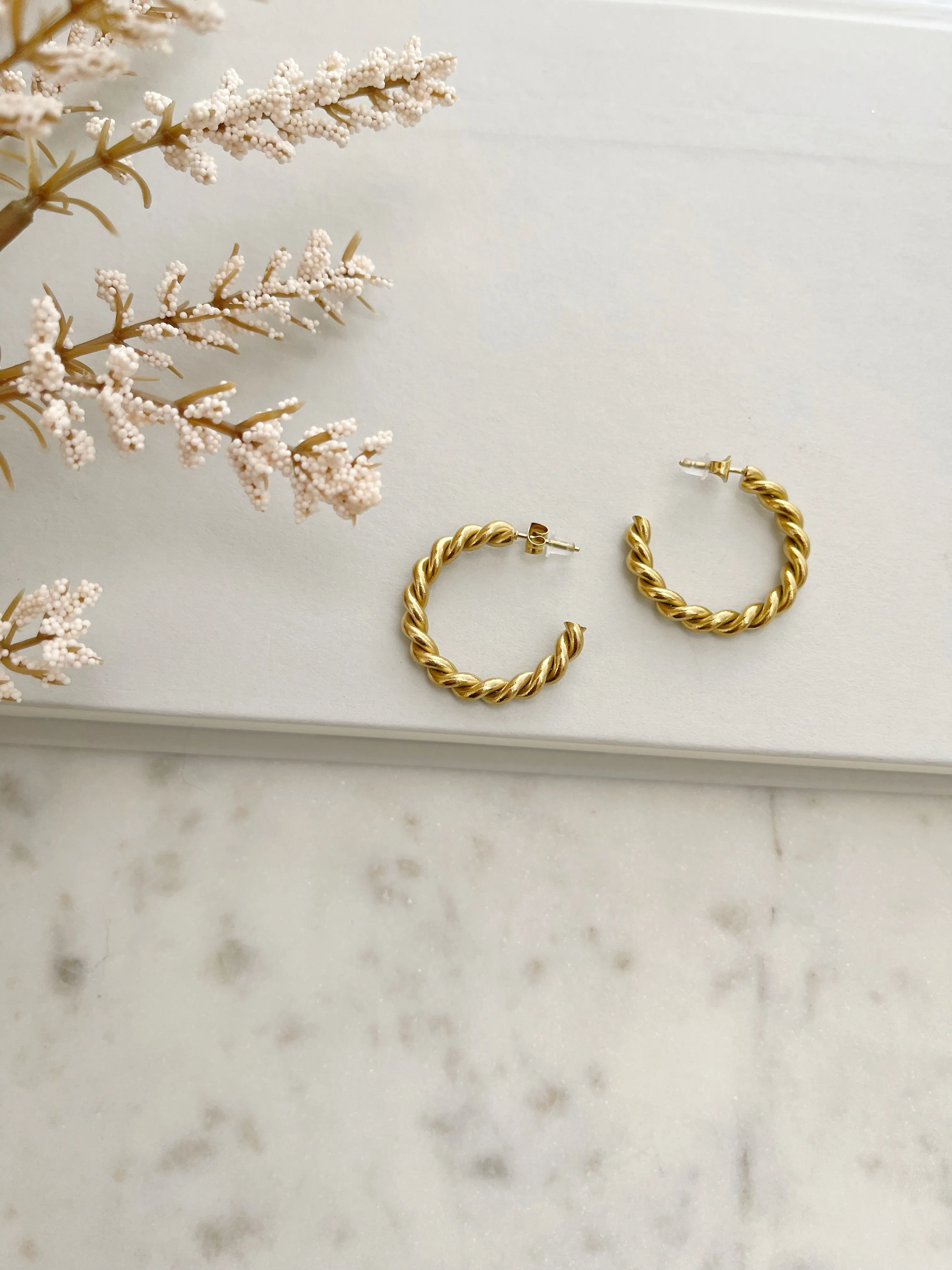 8837JE - Talley Gold Filled Hoop Earrings