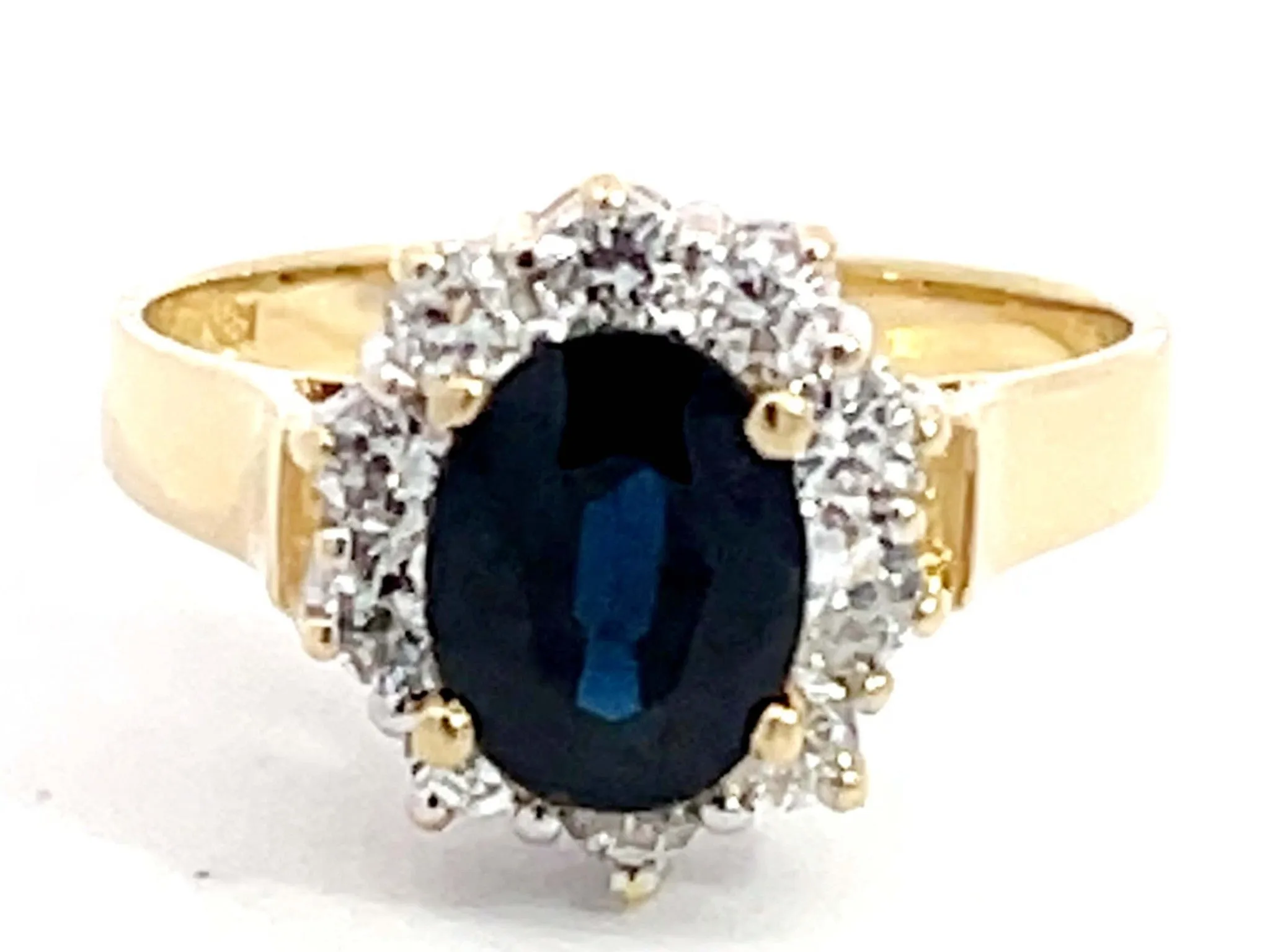 Blue Sapphire Diamond Halo Ring in 18k Yellow Gold
