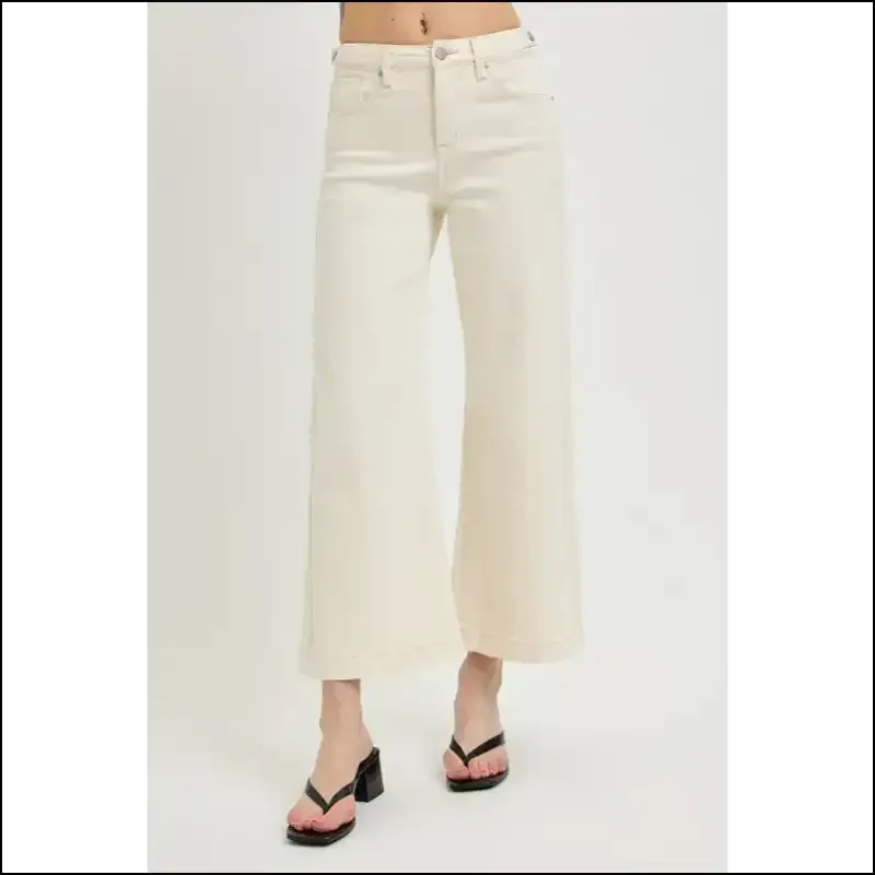 Bootcut it Like It's Hot: Tummy Control for Queens in Needful Things 👖👑