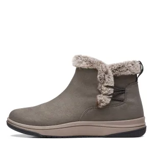 Clarks Women's Breeze Fur Ankle Boot, Dark Olive Textile, 8.5