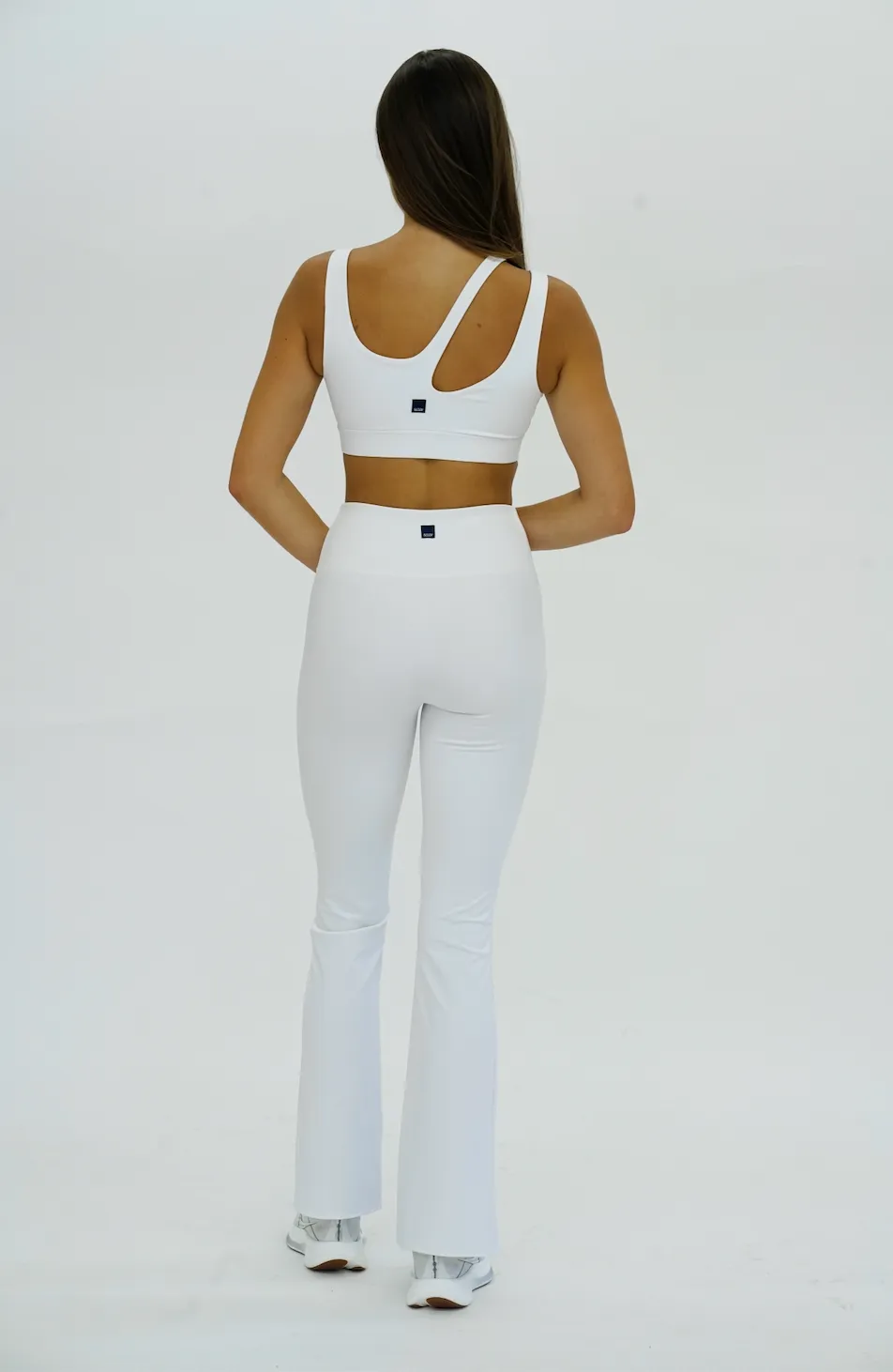Cut Out Bootcut Legging