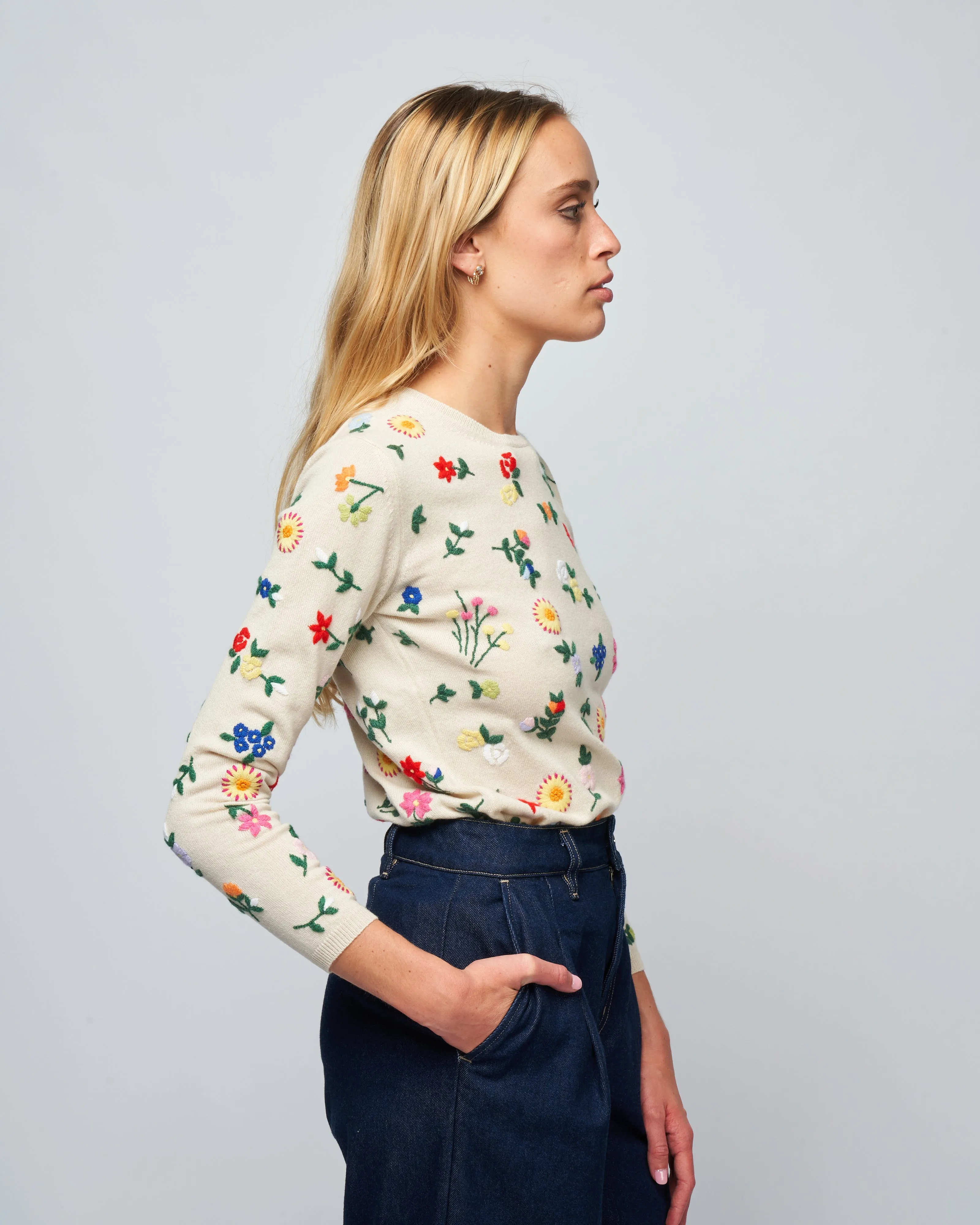 embroidered cashmere crew neck- multi flowers - cream