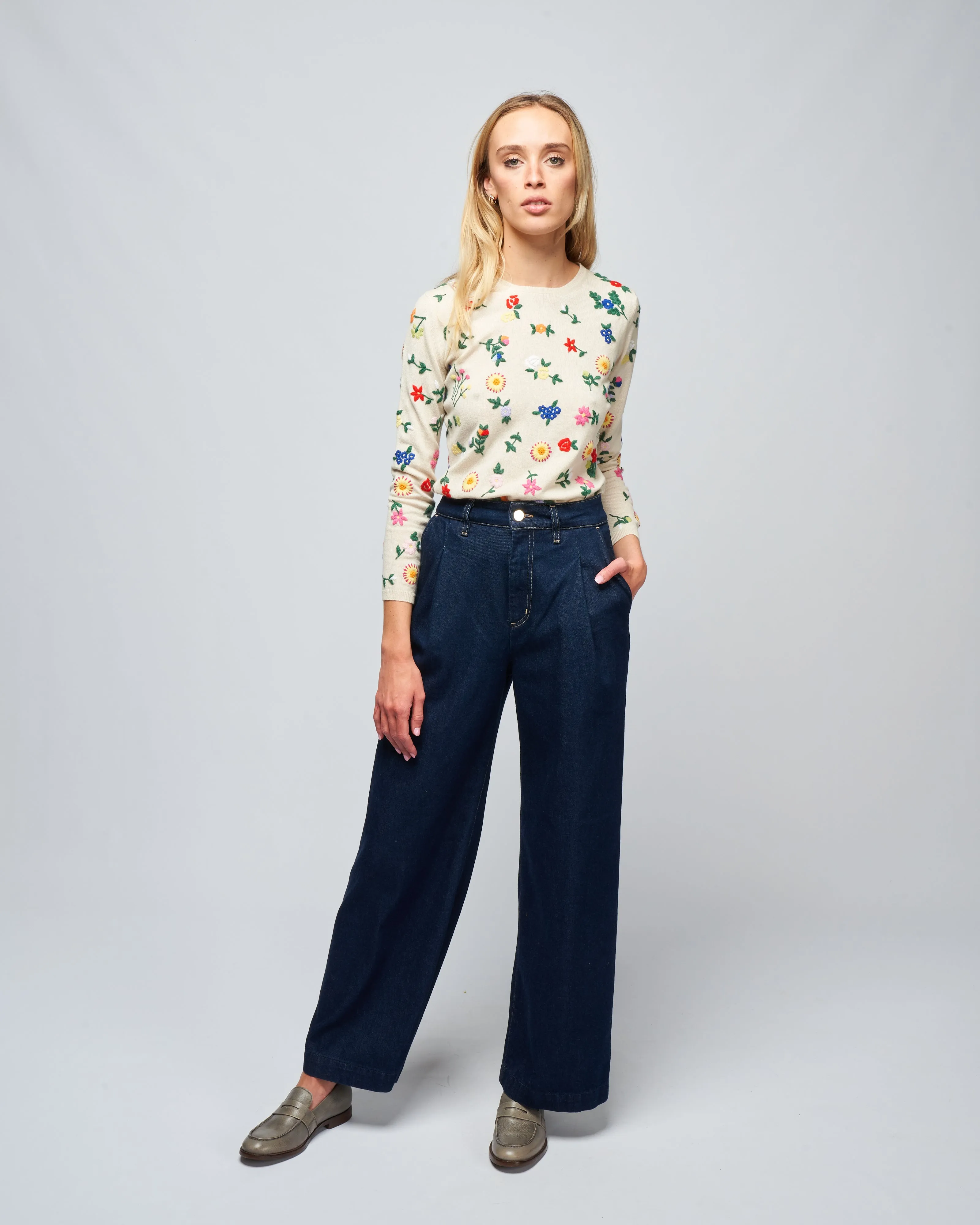 embroidered cashmere crew neck- multi flowers - cream
