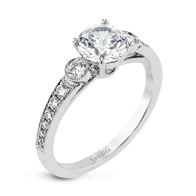 Engagement Ring in 18k Gold with Diamonds