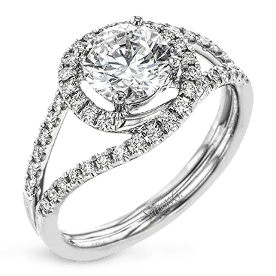 Engagement Ring in Platinum with Diamonds