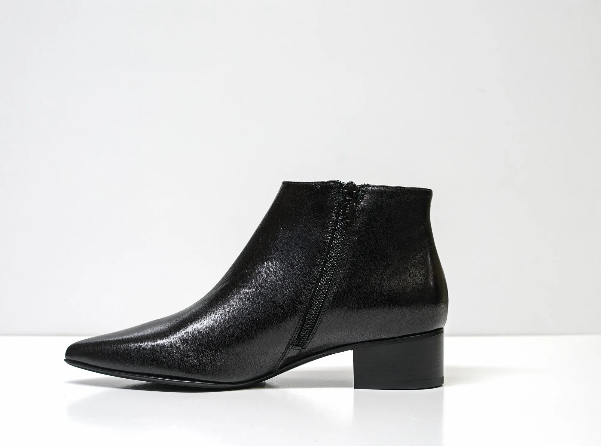 Fabio Rusconi Women's Black Leather Zip Ankle Boot F5539 30% OFF