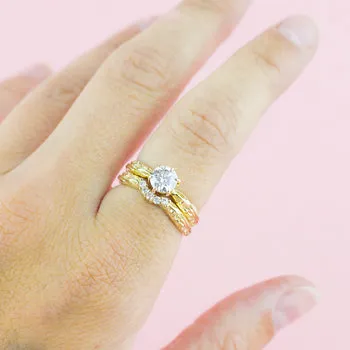 FACETED MATRIX SOLITAIRE ENGAGEMENT RING | 14K GOLD & MOISSANITE