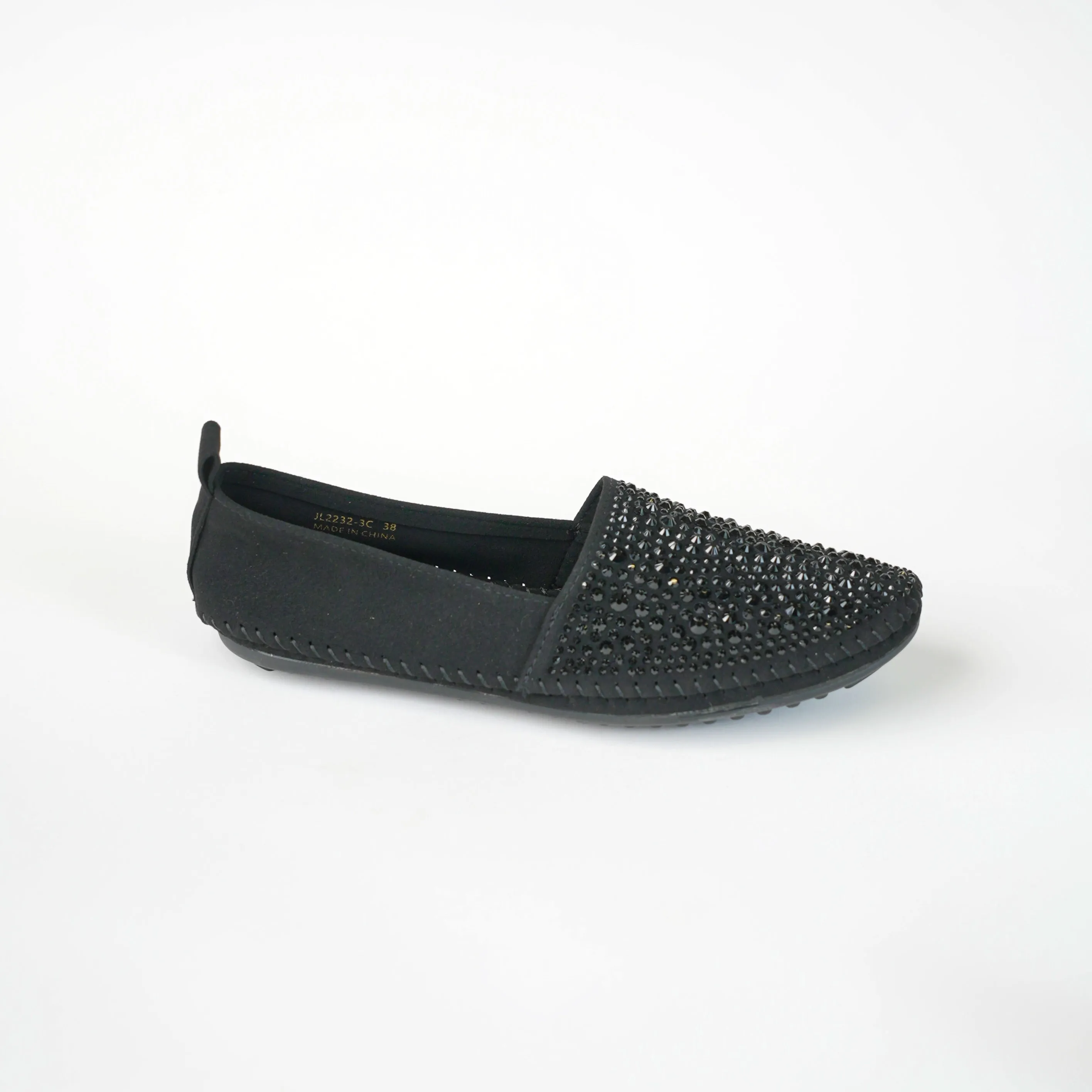 Flat shoe