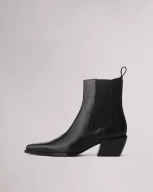 Joni Chelsea Boot in Black