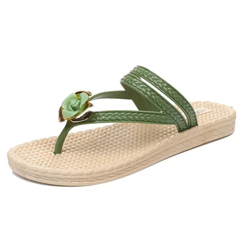 Leisure Beach Floral Decorative Flip Flops for Women