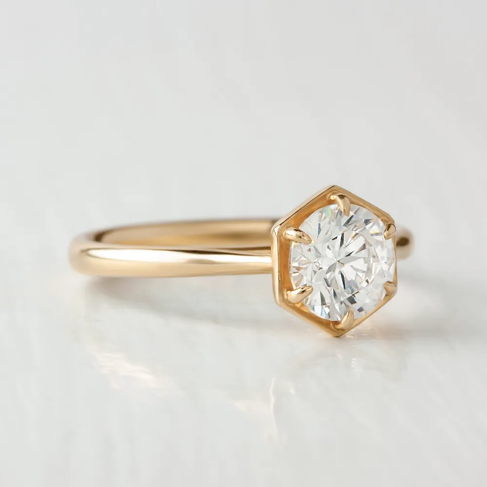 Loie ~ Hexagon Ring