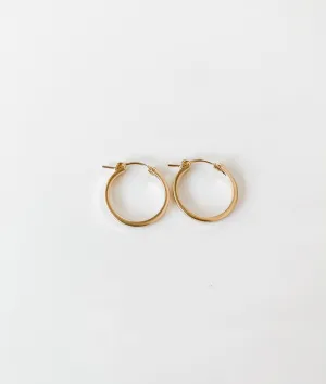 MARLA MEDIUM HOOP