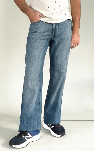 Men JEANIUS JEANS Kevin Relaxed Bootcut Jeans in light blue - Mid rise