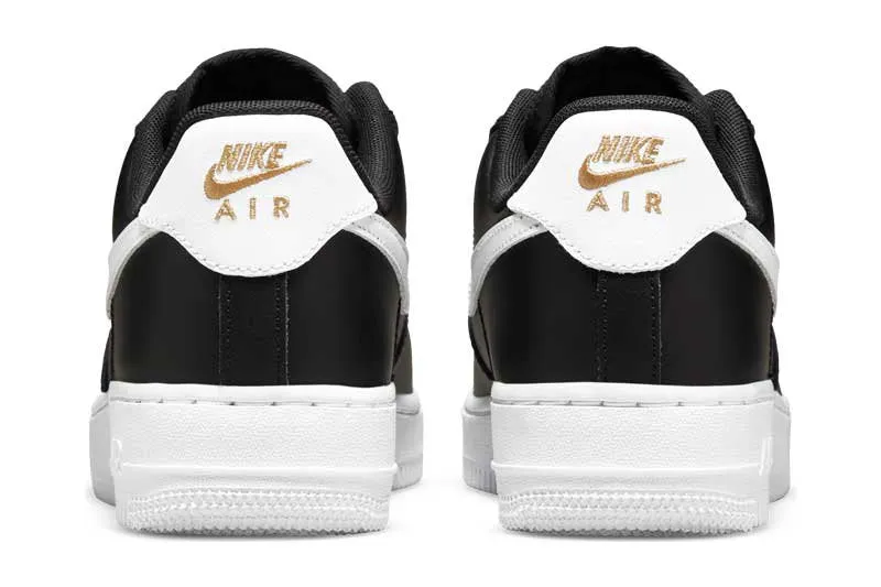 NIKE WMNS Air Force 1 '07 Essential CZ0270-001