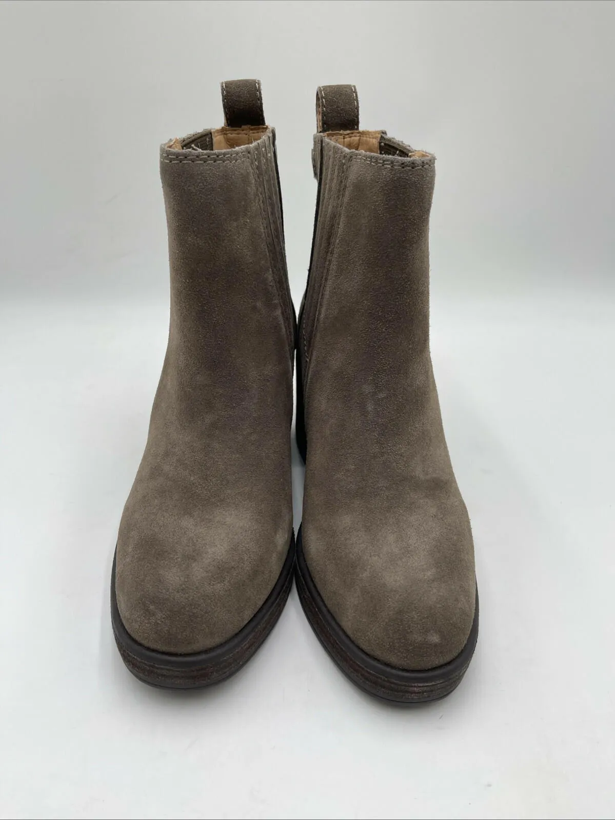 NWOB Crown Vintage Capari Bootie Brown Women's Size 6M/36.5 - Like New