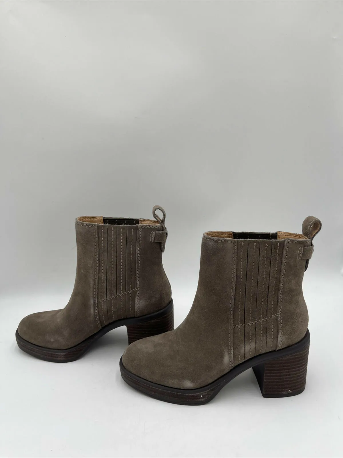 NWOB Crown Vintage Capari Bootie Brown Women's Size 6M/36.5 - Like New