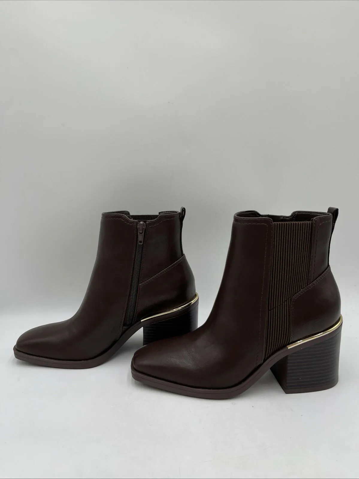 NWOB Kelly & Katie Ceola Bootie Women's Brown Size 7.5M - Like New