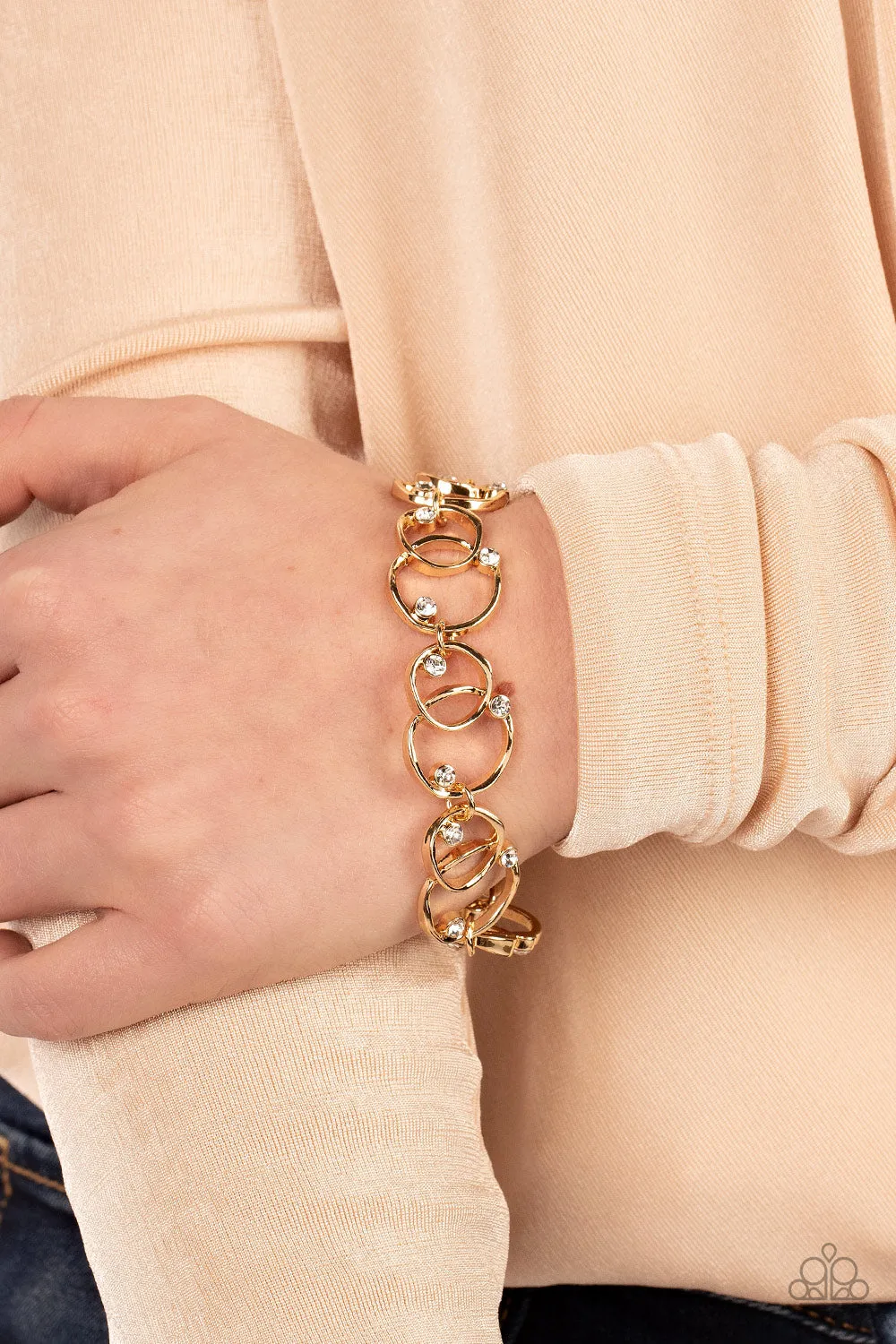 Paparazzi Center of My Universe Necklace Gold & The Universe Revolves Around Me Bracelet Gold