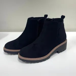 Suede Away Black Boot