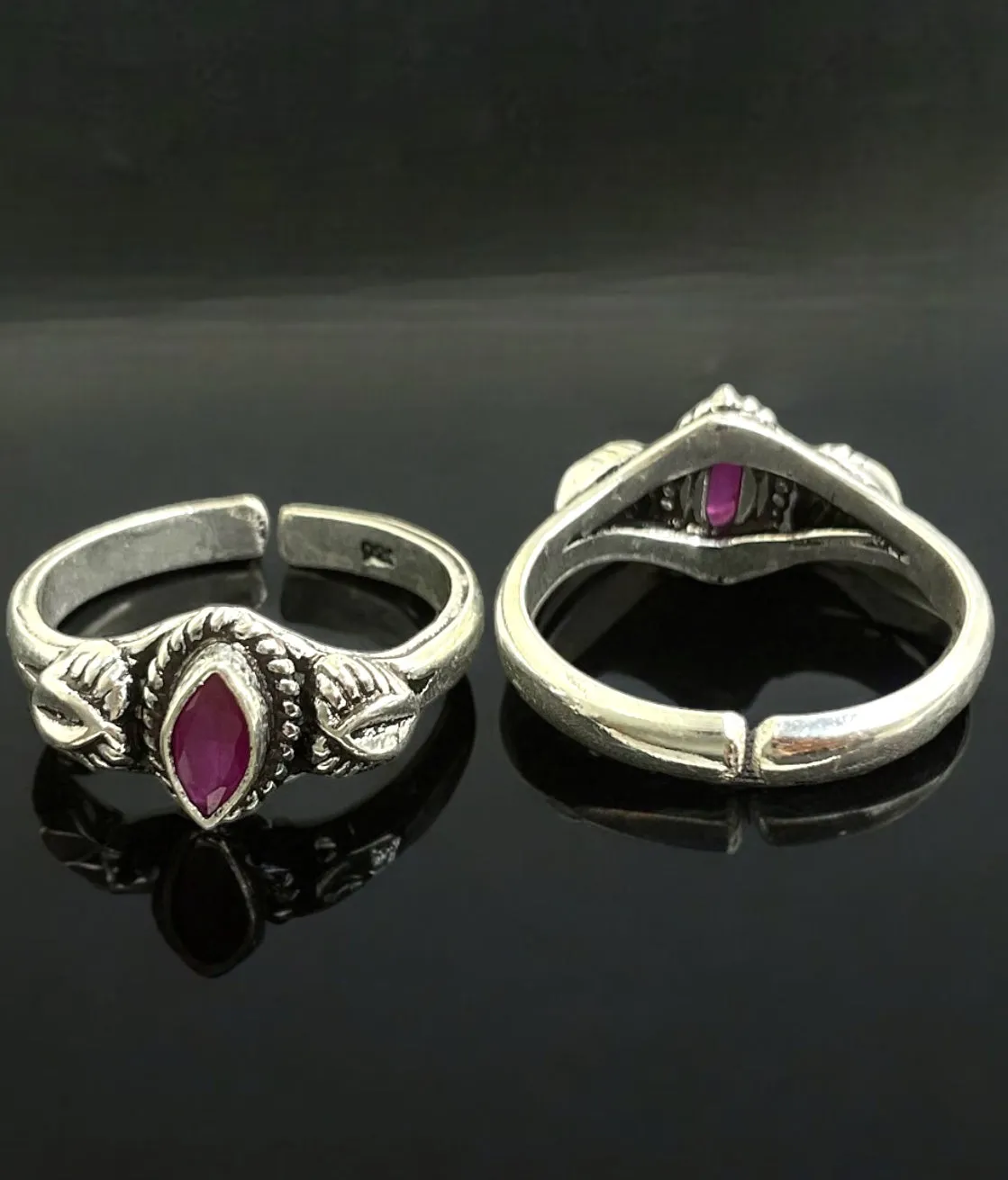 The Varnika Silver Gemstone Toe-Rings
