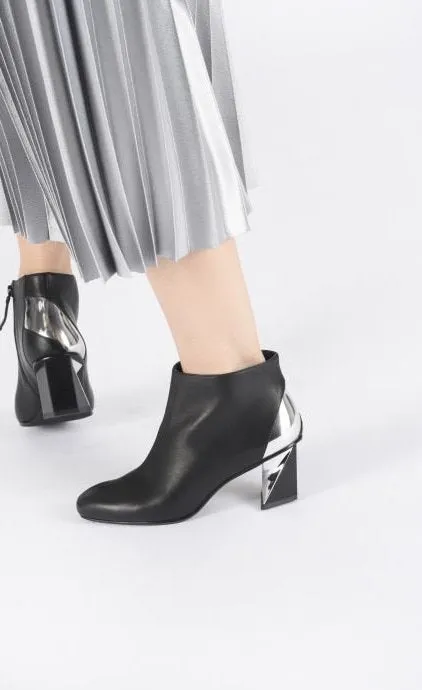 Twist Flow Bootie