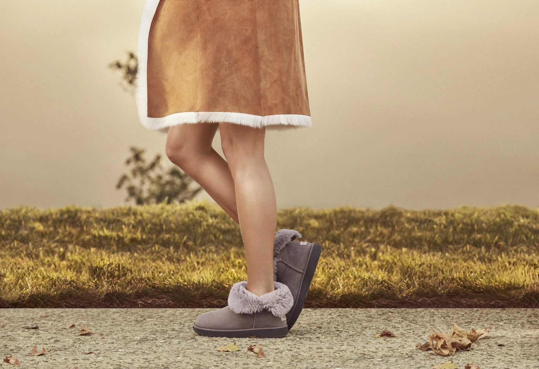 UGG Australia Women's Classic Cuff Mini Boot | Stormy Grey