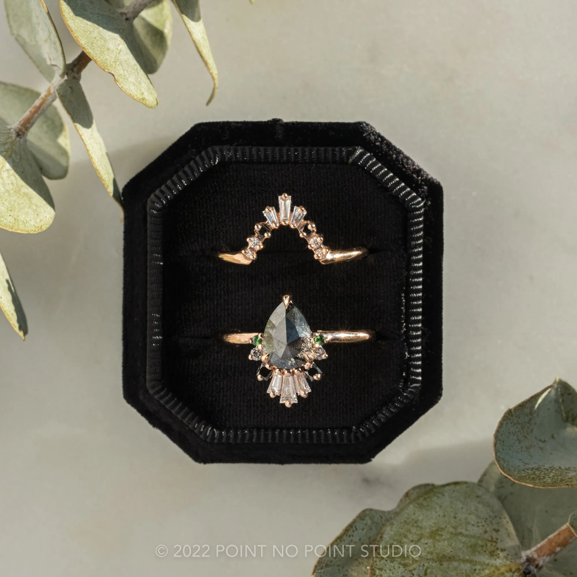 Velvet Bevel Double Slot Ring Box