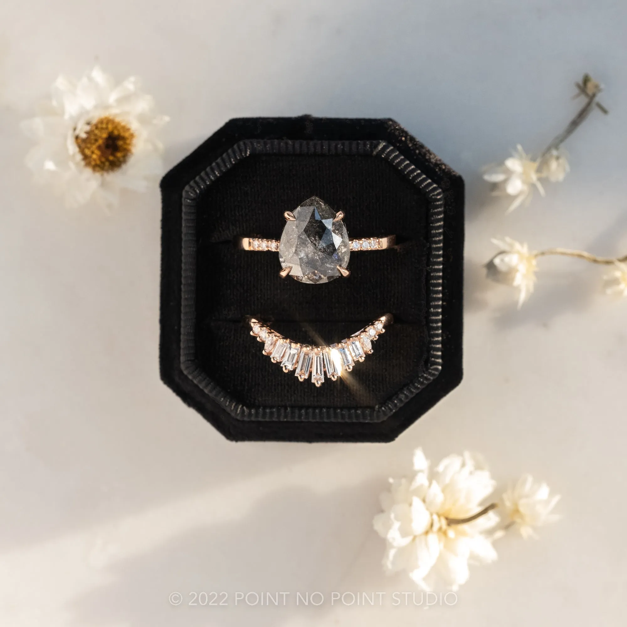 Velvet Bevel Double Slot Ring Box