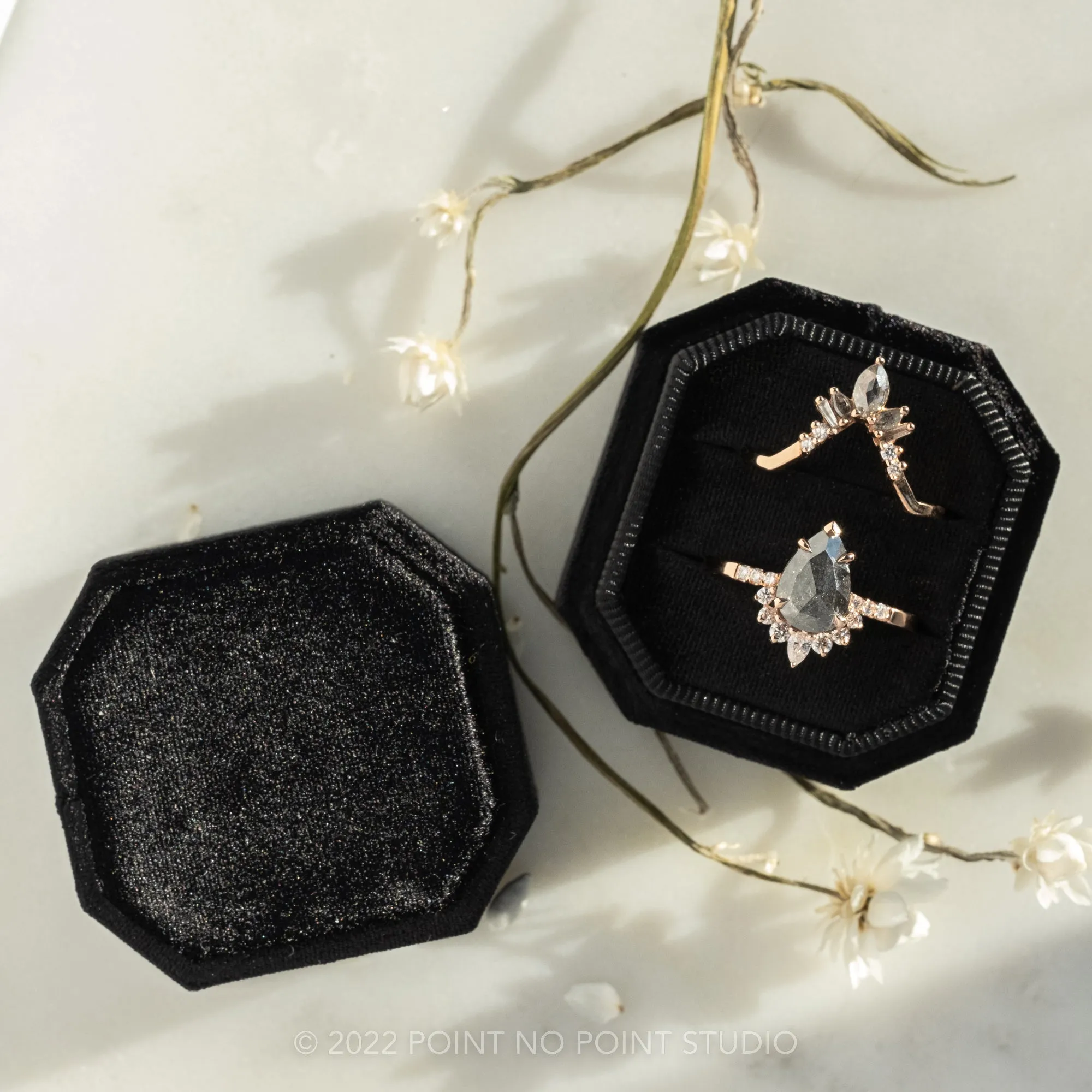 Velvet Bevel Double Slot Ring Box